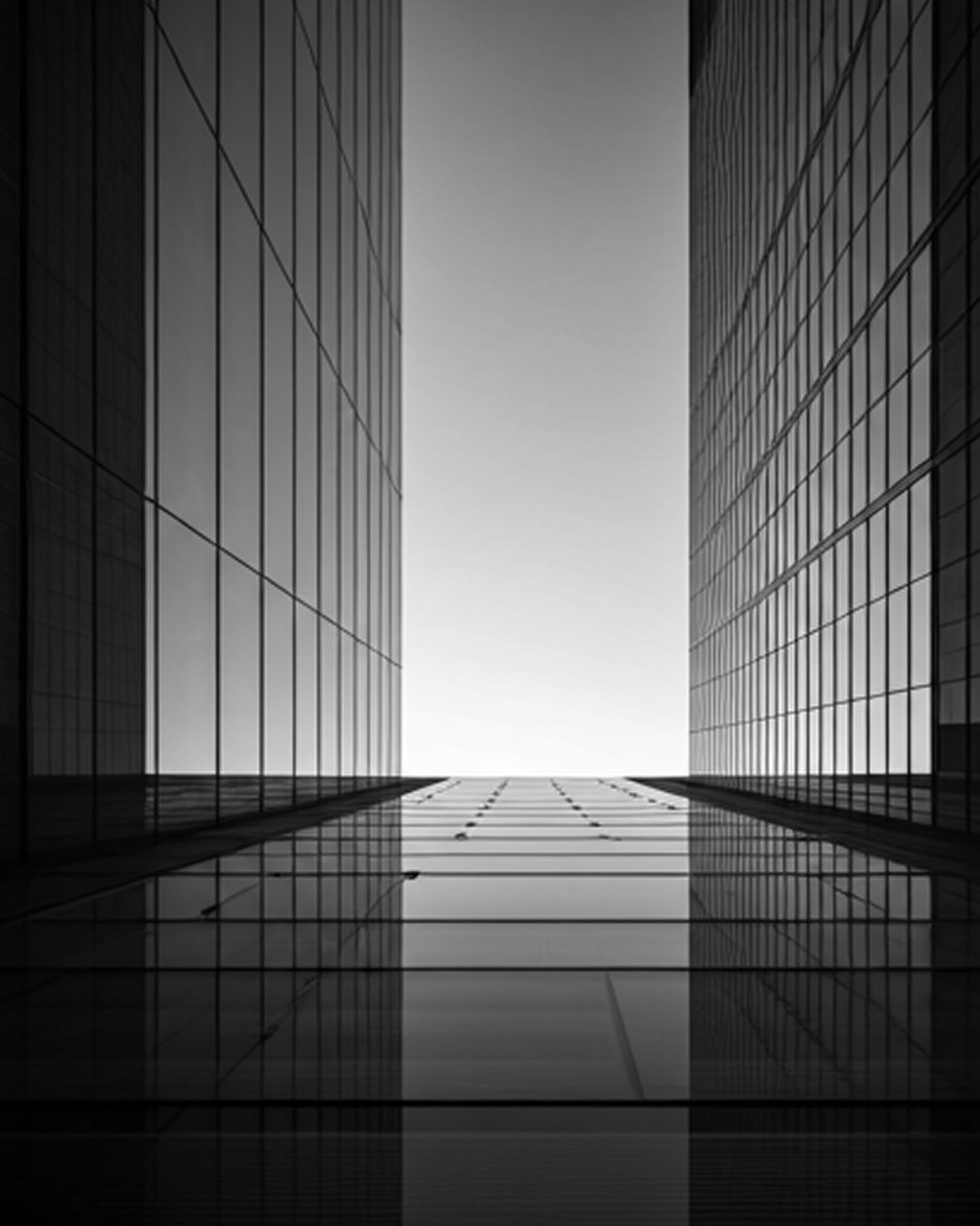 Façades de tours vues d'en bas